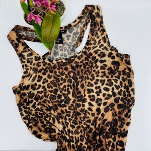 H&M Animal Print top size small.🐆